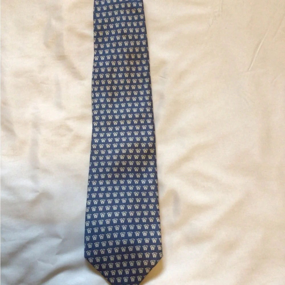 $15👠Moving🚚Sale Vineyard Vines blue silk tie Custom
